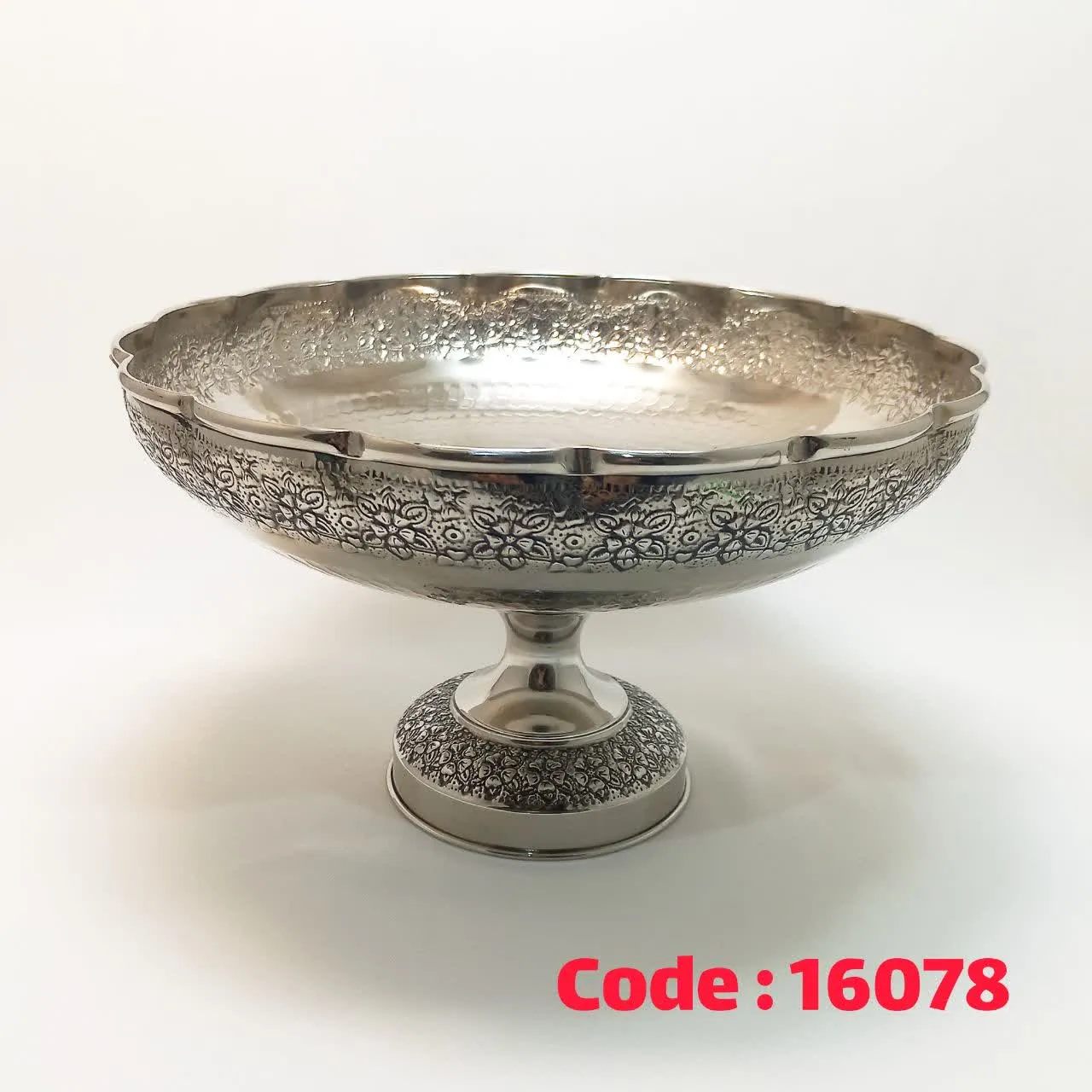 کاسه پایه دار بزرگ قلمکاری سفید دیبا 119006
