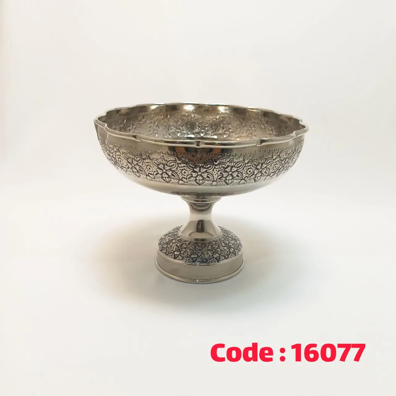 کاسه پایه دار کوچک قلمکاری سفید دیبا 119005